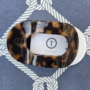 NEW! Teleties Tortoise Medium Flat Round Clip Thick Hair Claw Accessory Brown